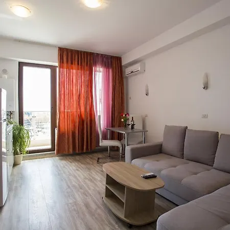 Sea View Apartment Mamaia